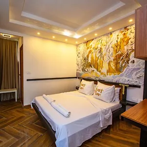  Hostel Legjenda Albania